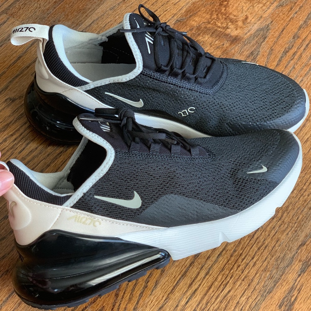Nike Air Max 270